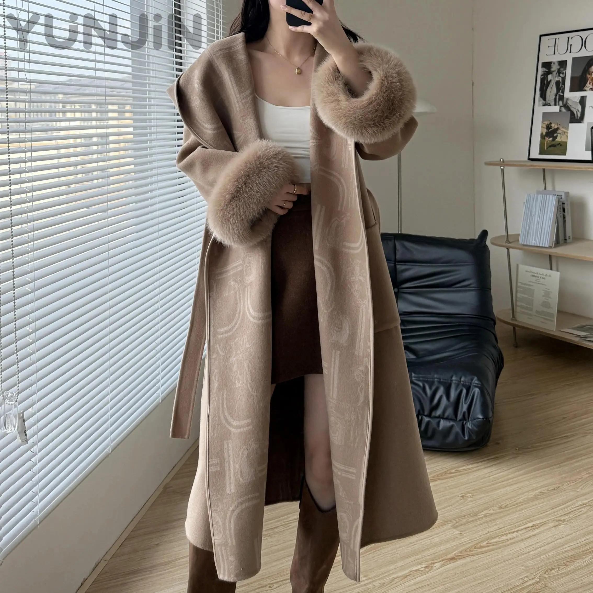 Price 2025AW Women Long Fox Fur Cuff Coat