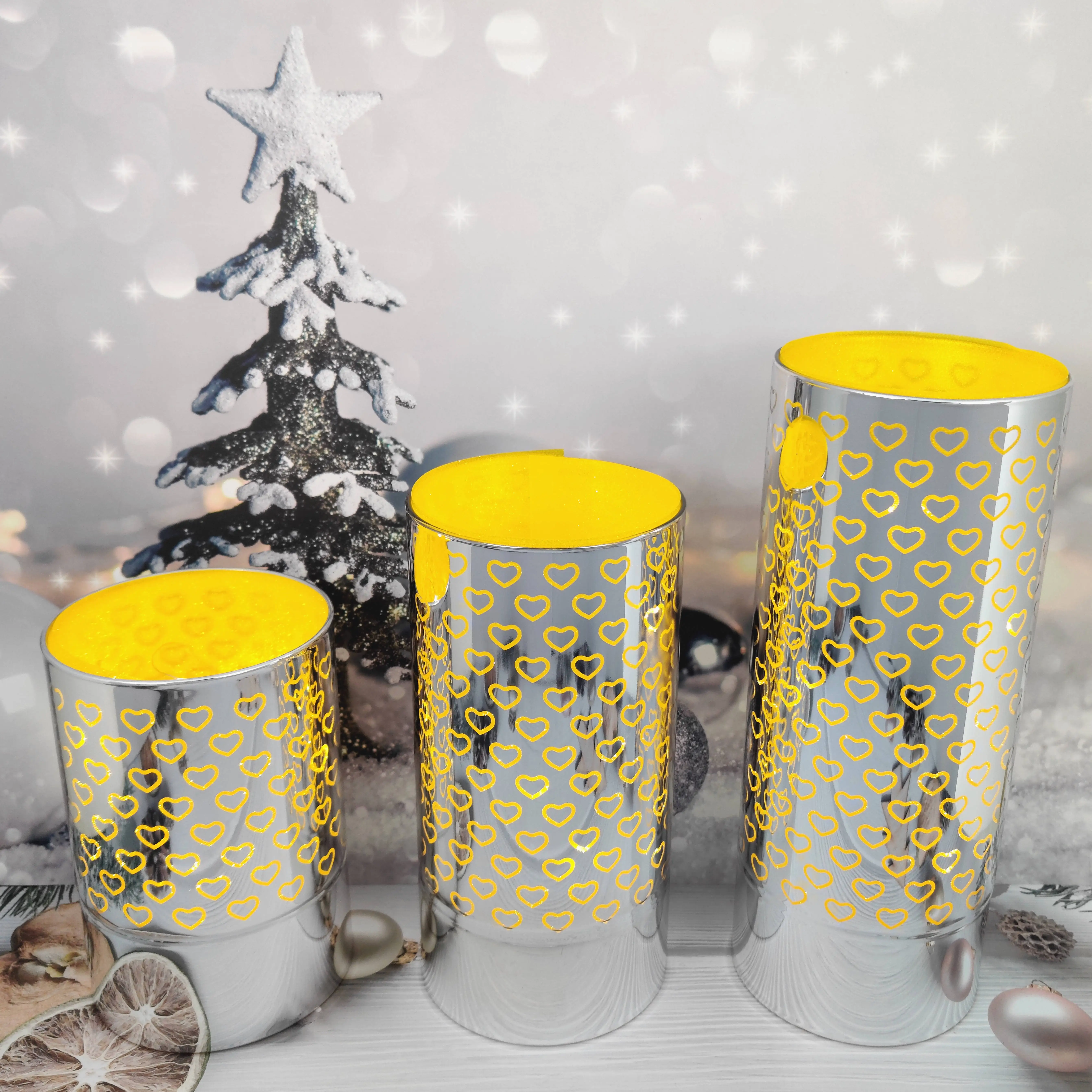 Battery operated led light up glass Christmas cylinder hurricane table decoration setting ideas factory