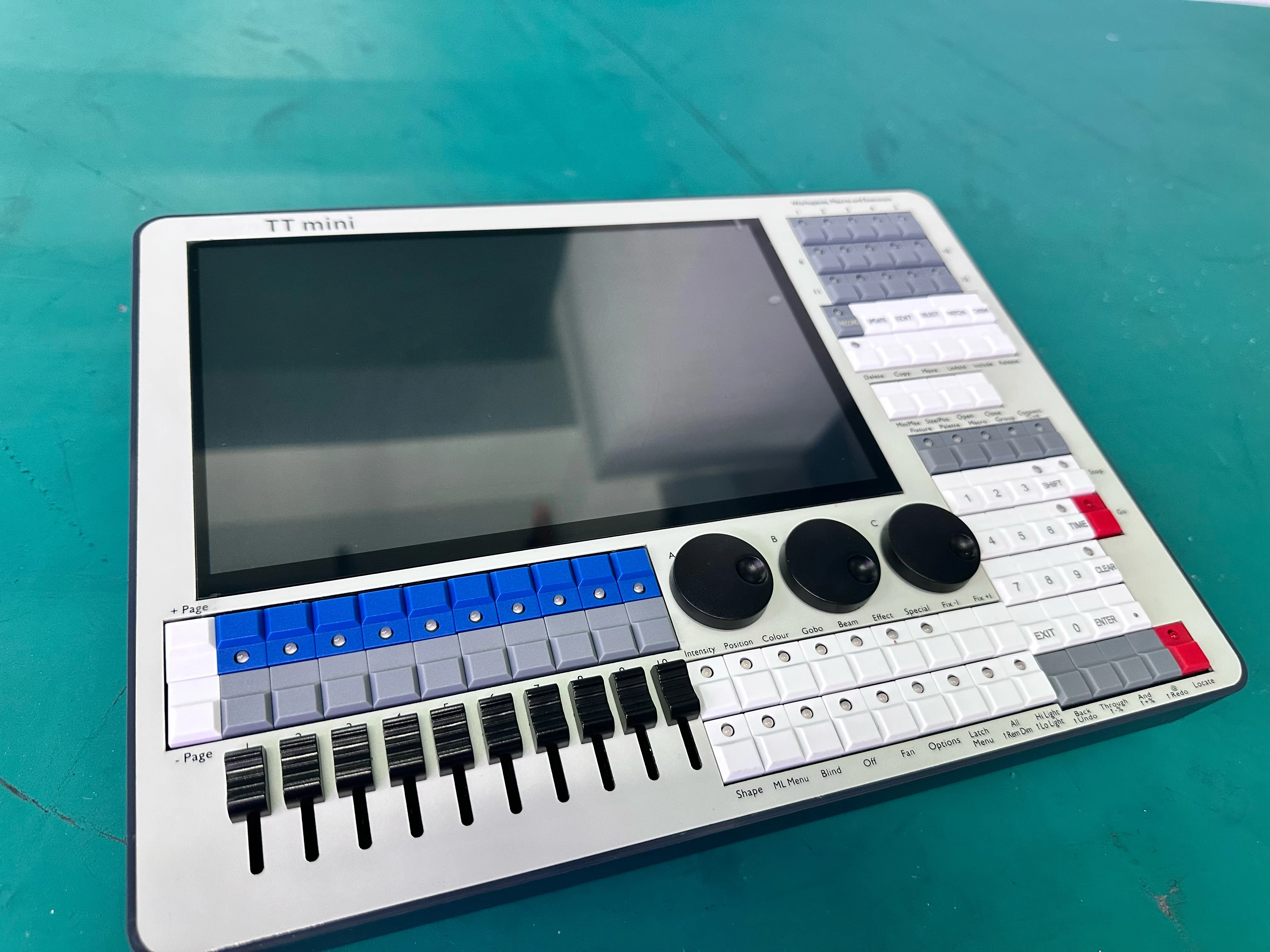 V17 Mini Tiger Touch Stage Lighting Console Quartz DMX Controller for Moving Head Lights