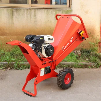 Manufacturer's Hand-Pushed Horizontal Knife-Type Fruit Branch Crusher Diesel Gasoline Crushing Wood Wholesale Engine Core