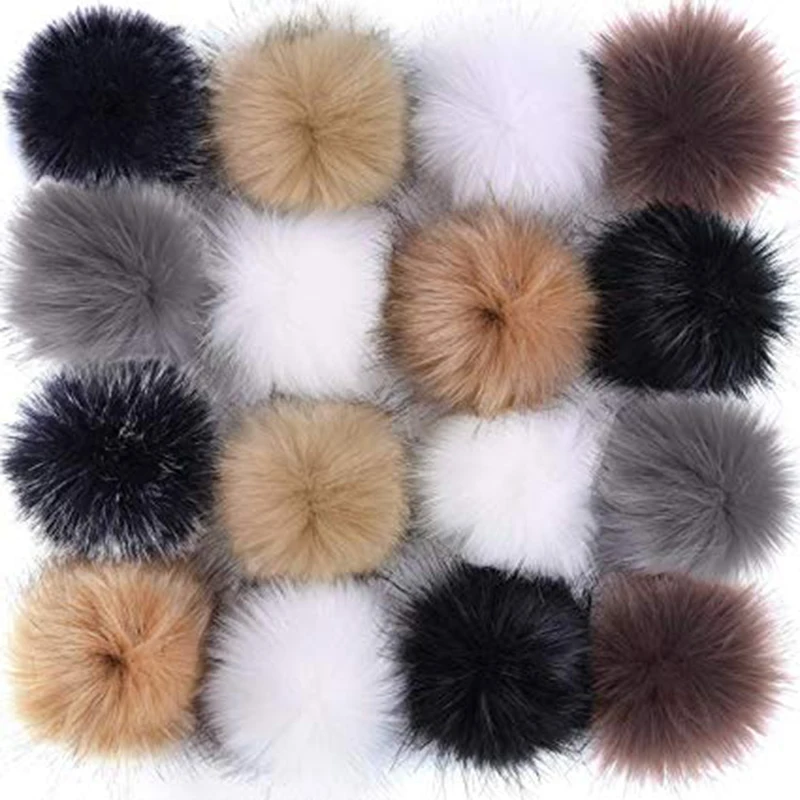 Помпон из натурального меха енота 6-18