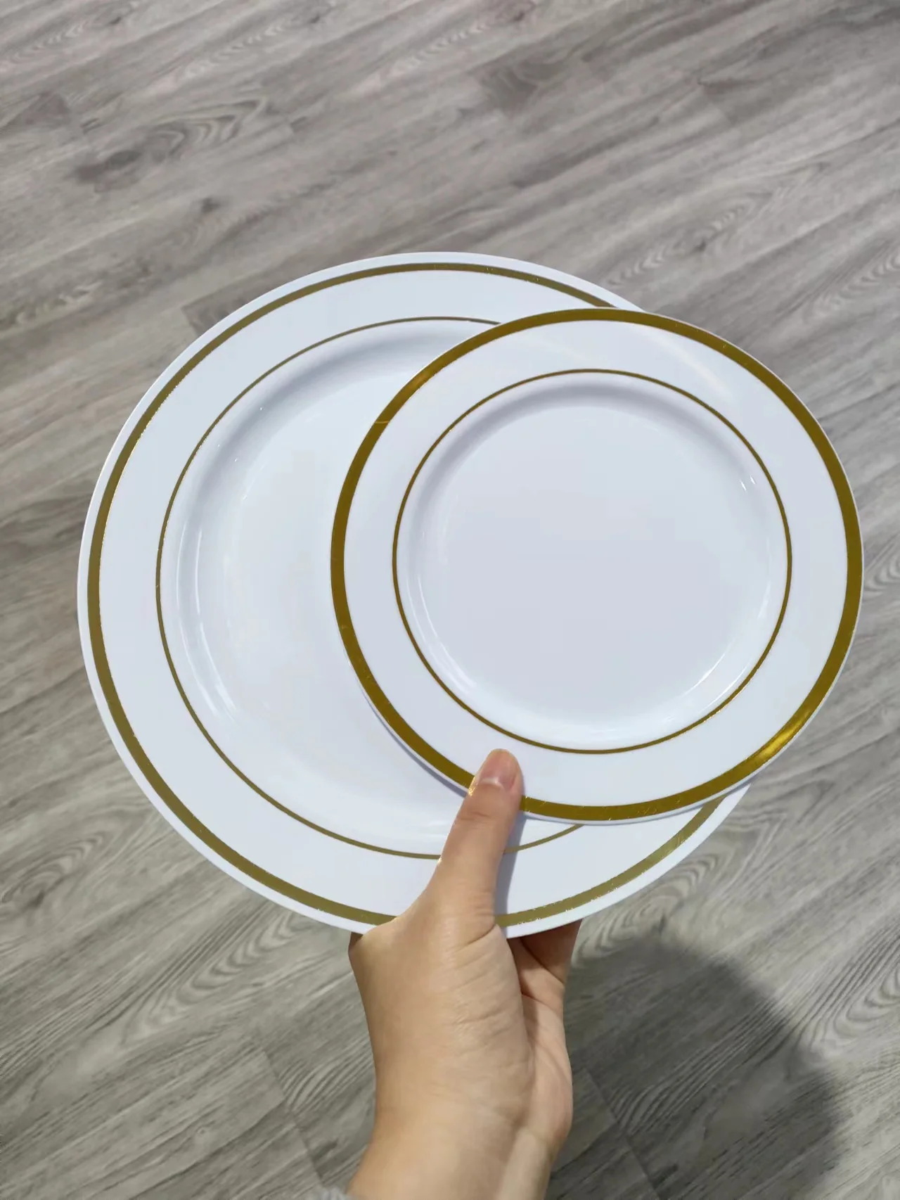350 Set Gold Plastic Plates Sets With Disposable Cutlery,Cups,Napkins
