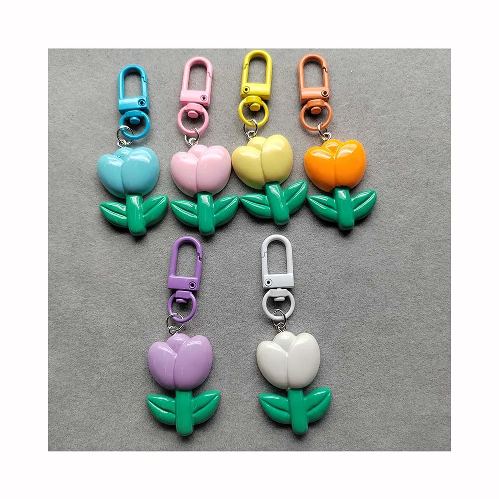 カヤページです。レジン マグネット キーホルダー ペンダント 新商品♡マグネットレジンを使ってチャームを作ってみた！簡単