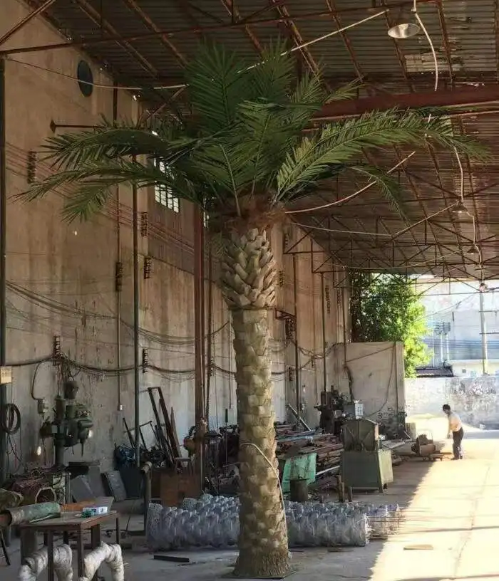 Customize Different Height Fake Outdoor Palm Trees Artificial Large