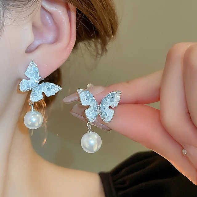 Silver Needle Blue Crystal Butterfly Korean Small Fresh Geometric Exquisite Wholesale Stud Earrings for Woman