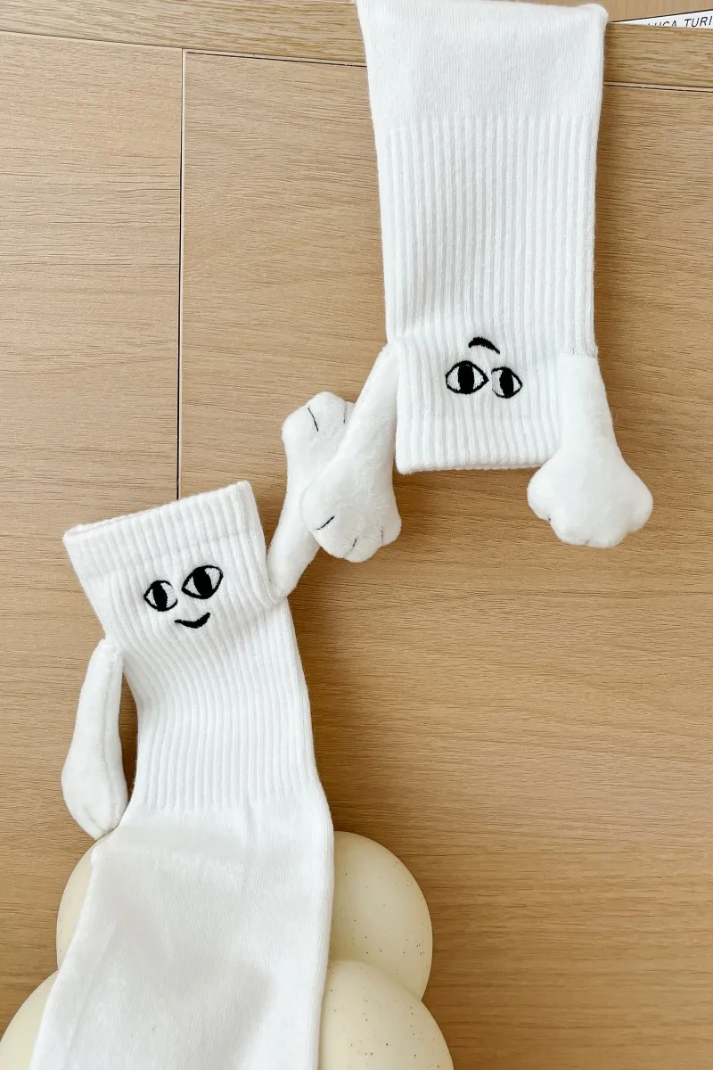 Cute Embroidered Smile Magnetic Holding Hand Friendship Couple Socks ...