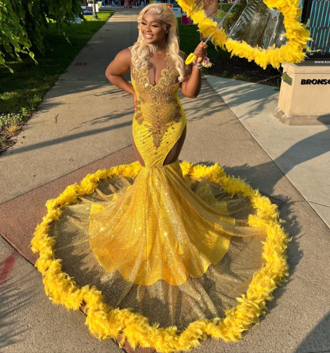 Ocstrade 2025 Wholesale Gold Luxury Sleeveless See Through Long Feather Train Evening Prom Dresses Mermaid Dress For Women