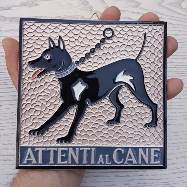 Attenti al Cane Collection Creazioni Luciano in Relief Ceramic Handmade made in Italy Homedecor Plate Dog Attention Tag