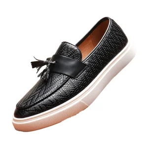 Casual Summer Loafer Shoes for Men Solid Pattern PU Leather Slip-On Closure Wedding Style Direct From Factory Man Shoe