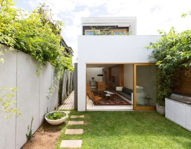 Mountainside-located 40m2 40ft Container Size Vacation Villa