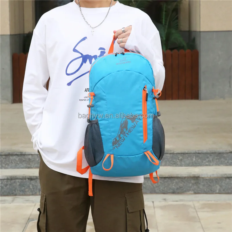 MATEIN Espandibile Zaino da Viaggio 55x35x25 per ITA Airways, Bagaglio a Mano Leggero Borsa da Cabina per Donna, Multitasche Zaini Casual per Scuola Campeggio Università Ufficio, Azzurro Chiaro