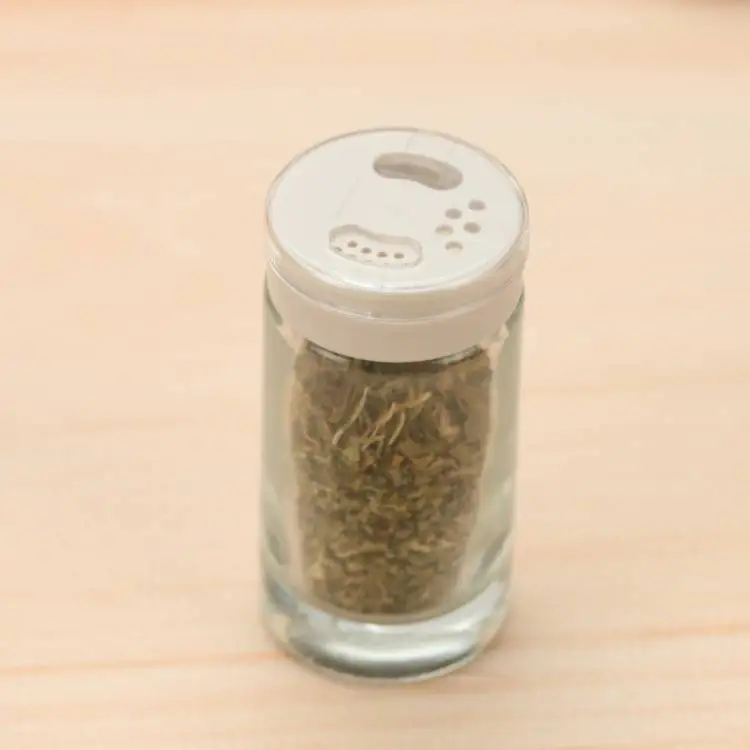 Kitchen Glass Spice Jars Condiment Containers Seasoning Bottle Salt Dispenser with 3-opening Lid and Cap
