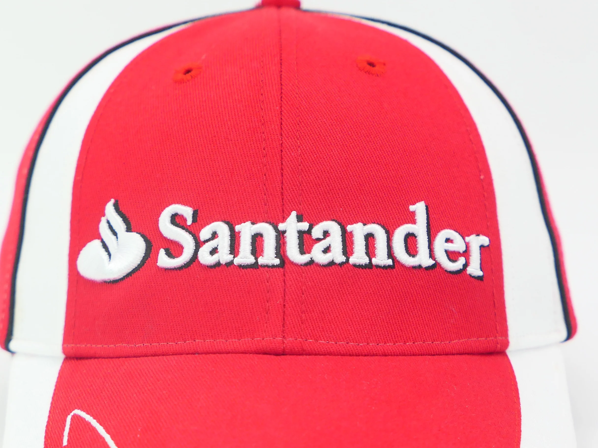 Бейсболка с 6