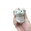 Elefantes de piedra blancos.