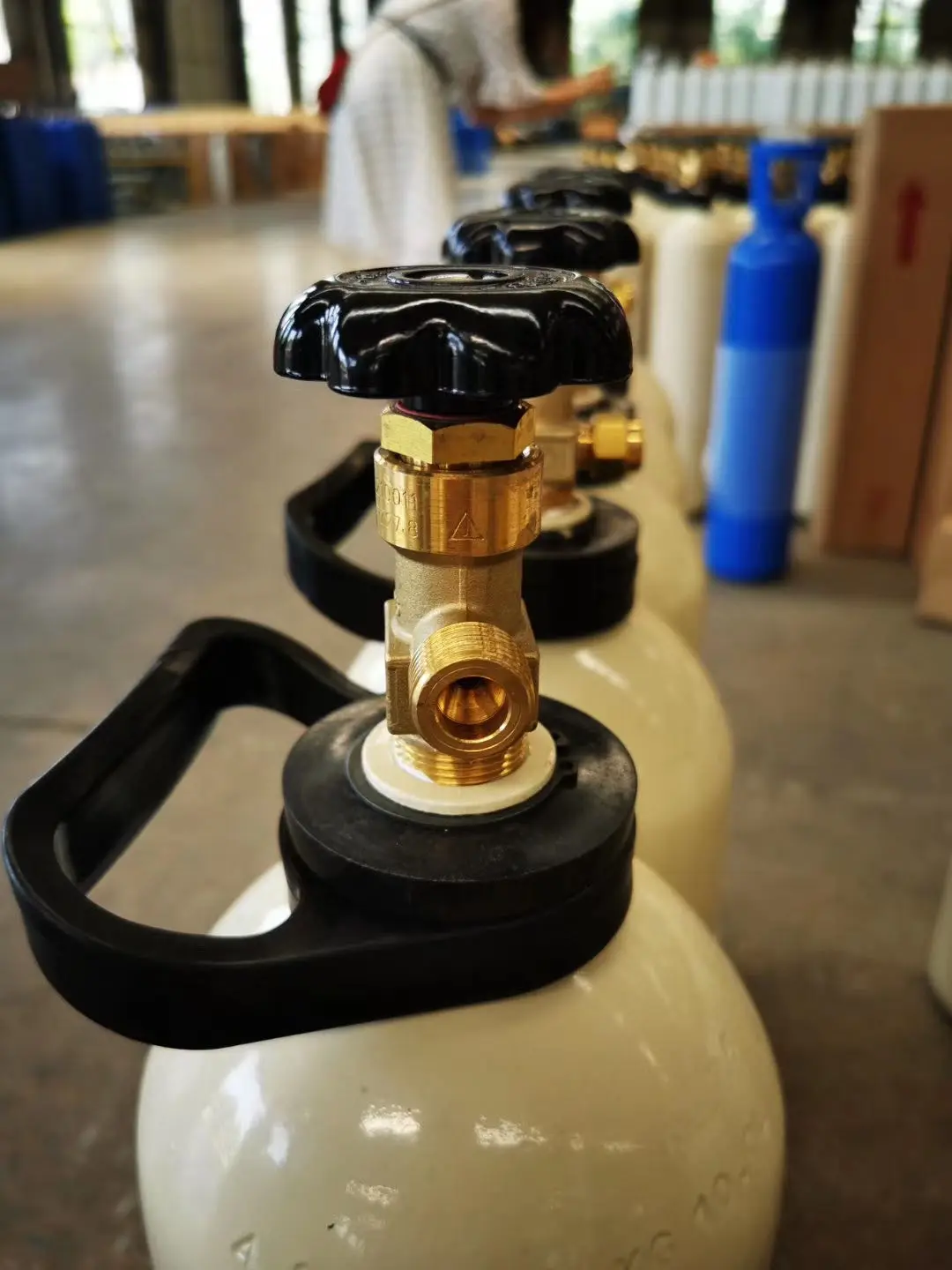 High Pressure 5l Oxygen Tanks Price Oxygen/co2/argon Gas Cylinders