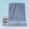 Toalla flecha azul