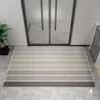 Clustered floor mat - gradient gray