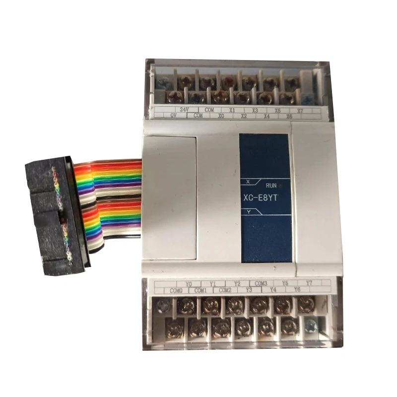 Jauns oriģināls XC-E8YT xce8yt PLC vadības ierīces krājums noliktavā