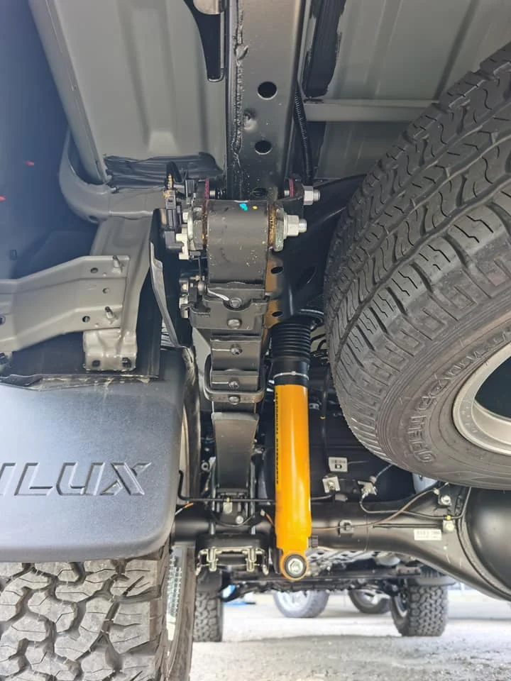 FOR Hilux Revo  OFF Road Suspension Foam Cell Shock Absorber  9 Stages 4x4 Damper  Shock