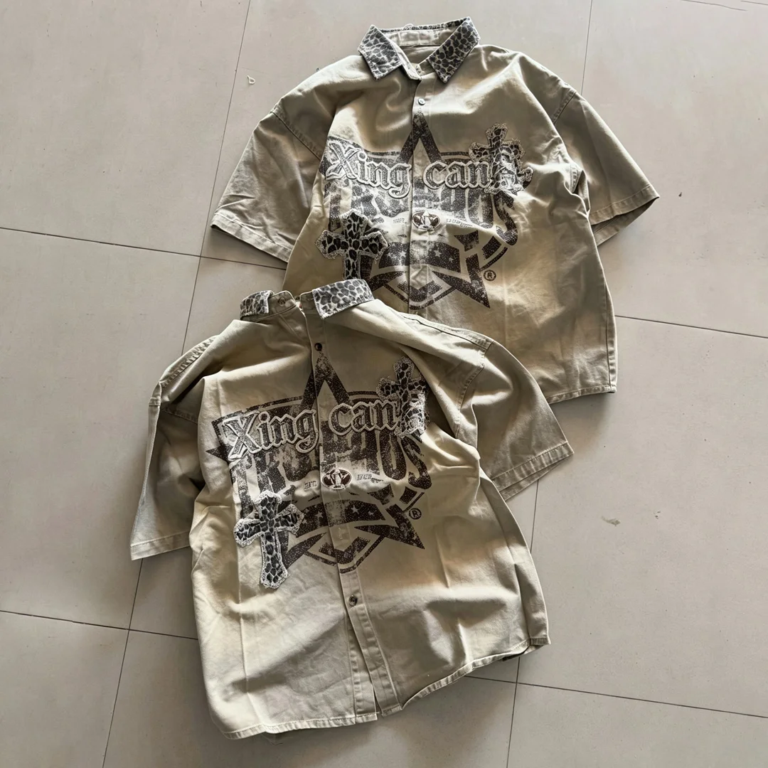 Fabryka odzieży w stylu vintage, niestandardowe koszule z cyfrowym nadrukiem DTG, codzienne koszule z guzikami dla mężczyzn, koszula vintage z krótkim rękawem