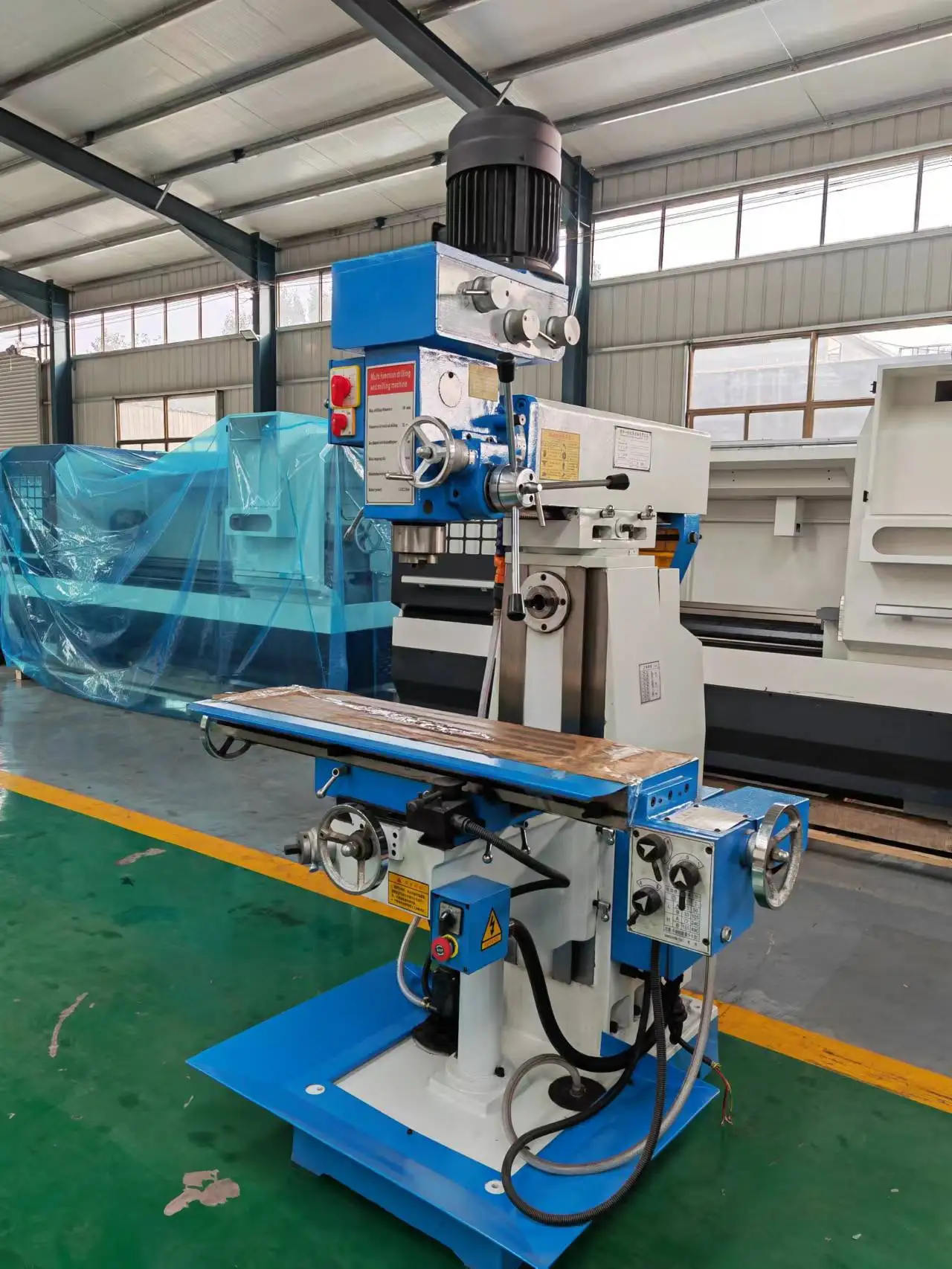 ZX7550 Universal Milling Machine - Radial Drilling Power