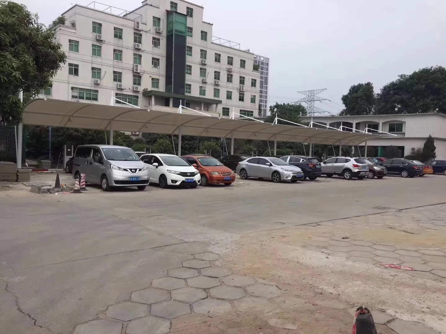 Push and Pull Easy Stretch Carpark Tent