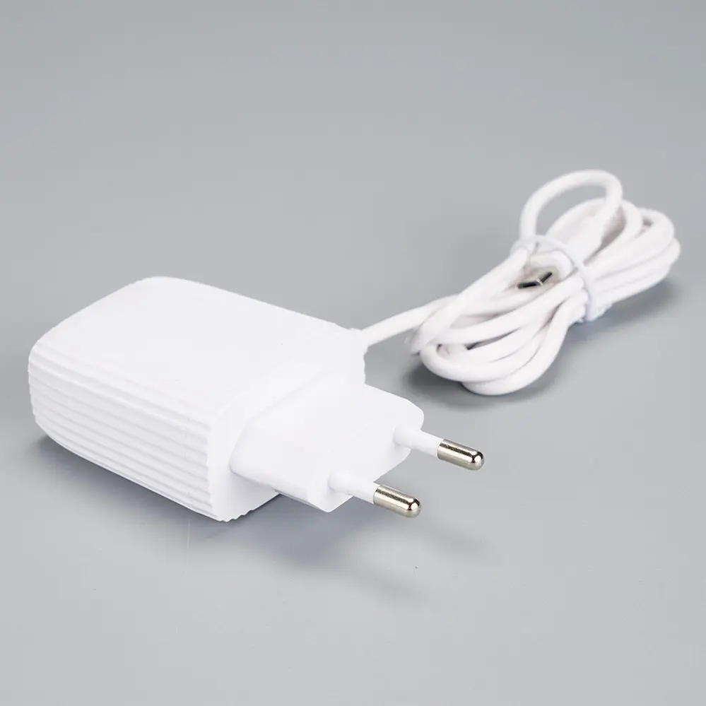 EU/Europe Plug 2 USB-A White Travel/Wall charger 110V-230V 2131