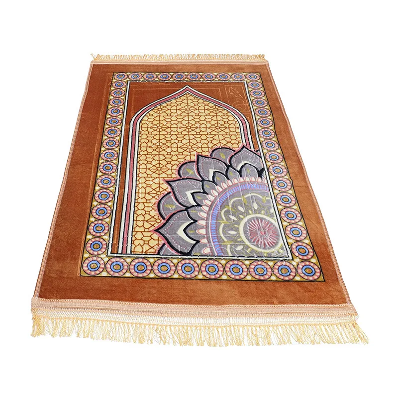 Factory Dropship Custom Design Polypropylene Woven Portable Prayer Mat Thick Fluffy Tassel Islam Muslim Turkish Adult Rug Tapis