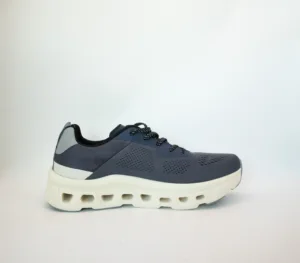 2026 Custom Unisex Sporty Breathable Mesh Running Shoes High Quality Comfortable Lace-up Design Lightweight Thick Sole Autumn