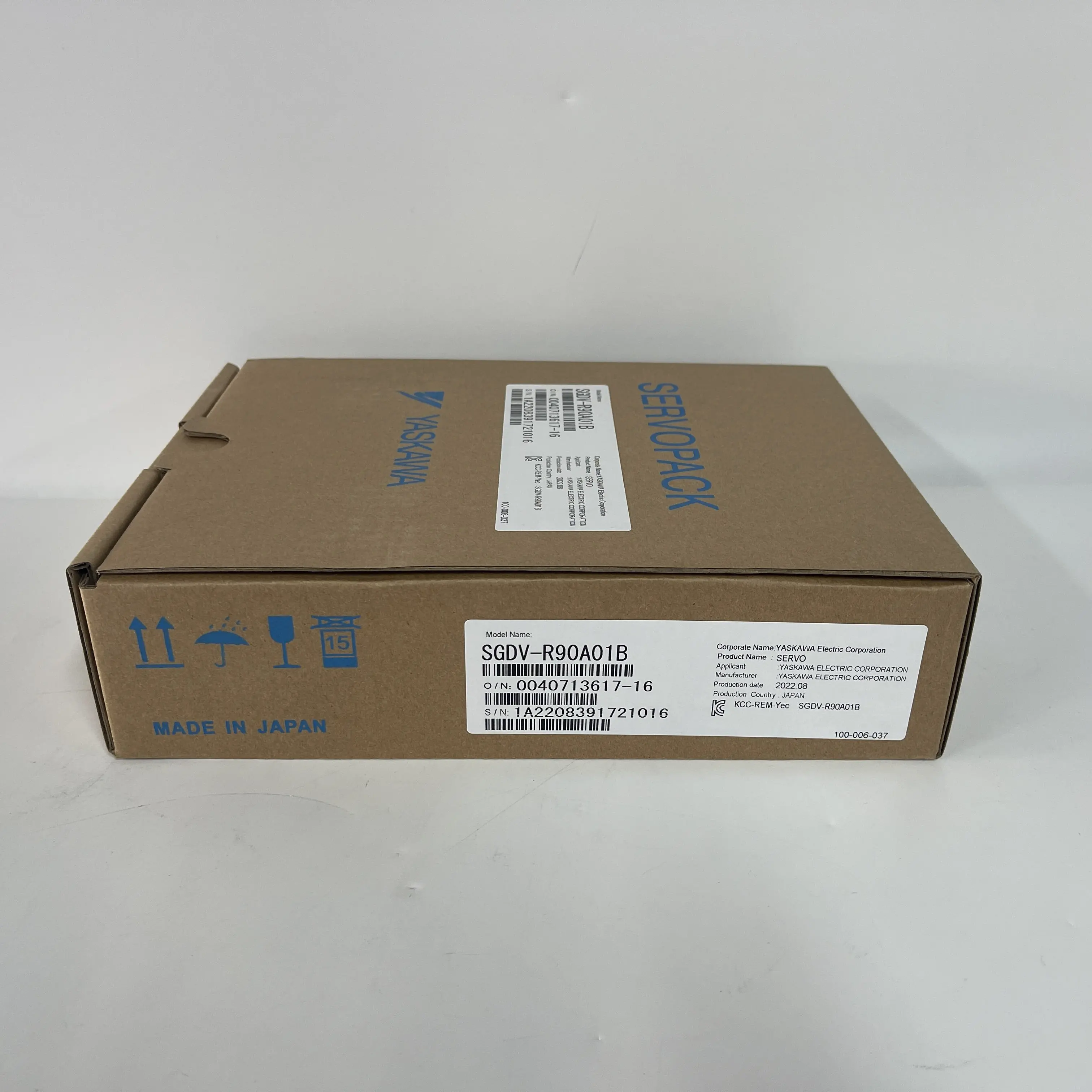 YASKAWA SERVOPACK AC Servo Amplifier SGDV-R90A01B YASKAWA SERVOPACK AC Servo Amplifier SGDV-R90A01B