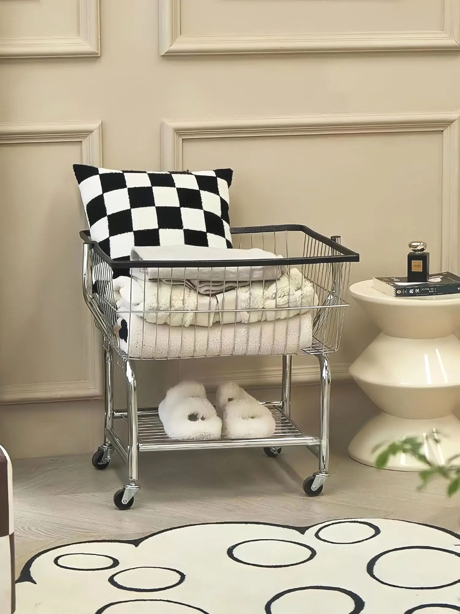 Wholesale Stainless Steel Removable Wheeled Metal Coat Rack Floor-Standing Coat Stand for Living Room and Bathroom