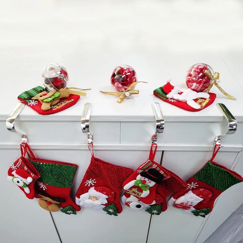 Christmas novelty hookss Christmas stockings metal novelty hookss Gift fireplace novelty hookss Christmas decorations details