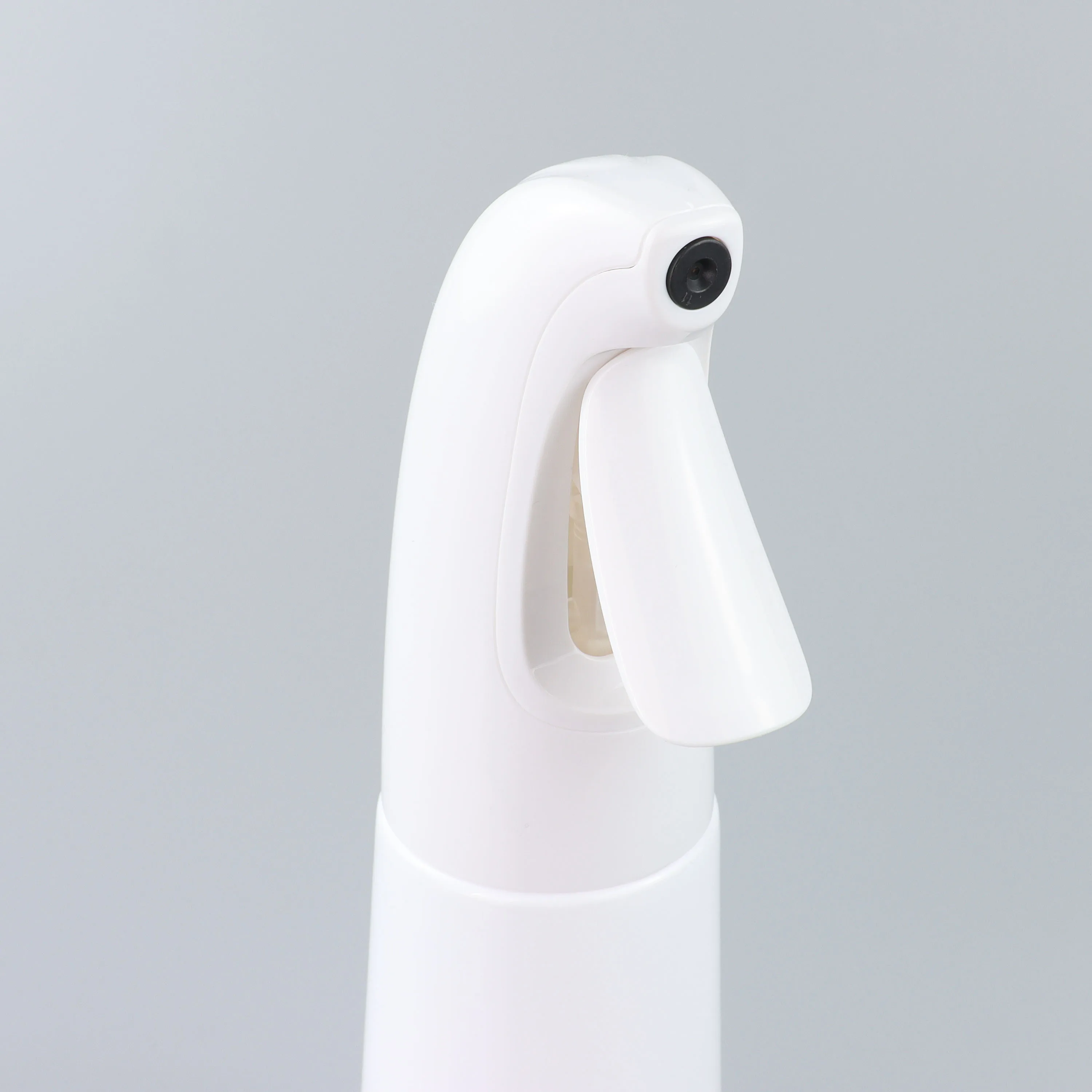 Plastic Continuous Mist Spray Bottle 160/200/300ml Empty Refillable Fine Mist Sprayer for Salon Barber