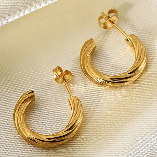 Argollas trenzadas Stainless Steel color Gold acero inoxidable Aretes Mujer