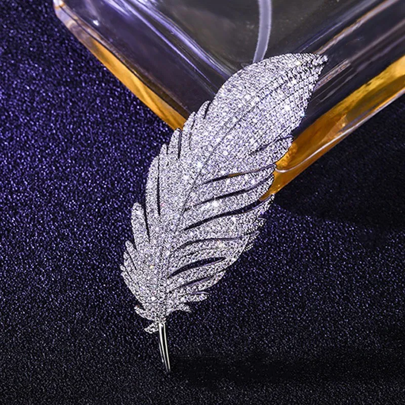 Luxury Silver Color Golden Crystal Feather Brooches for Women Rhinestone  Plant Brooch Lady Party Safety Pins Jewelry Gift
