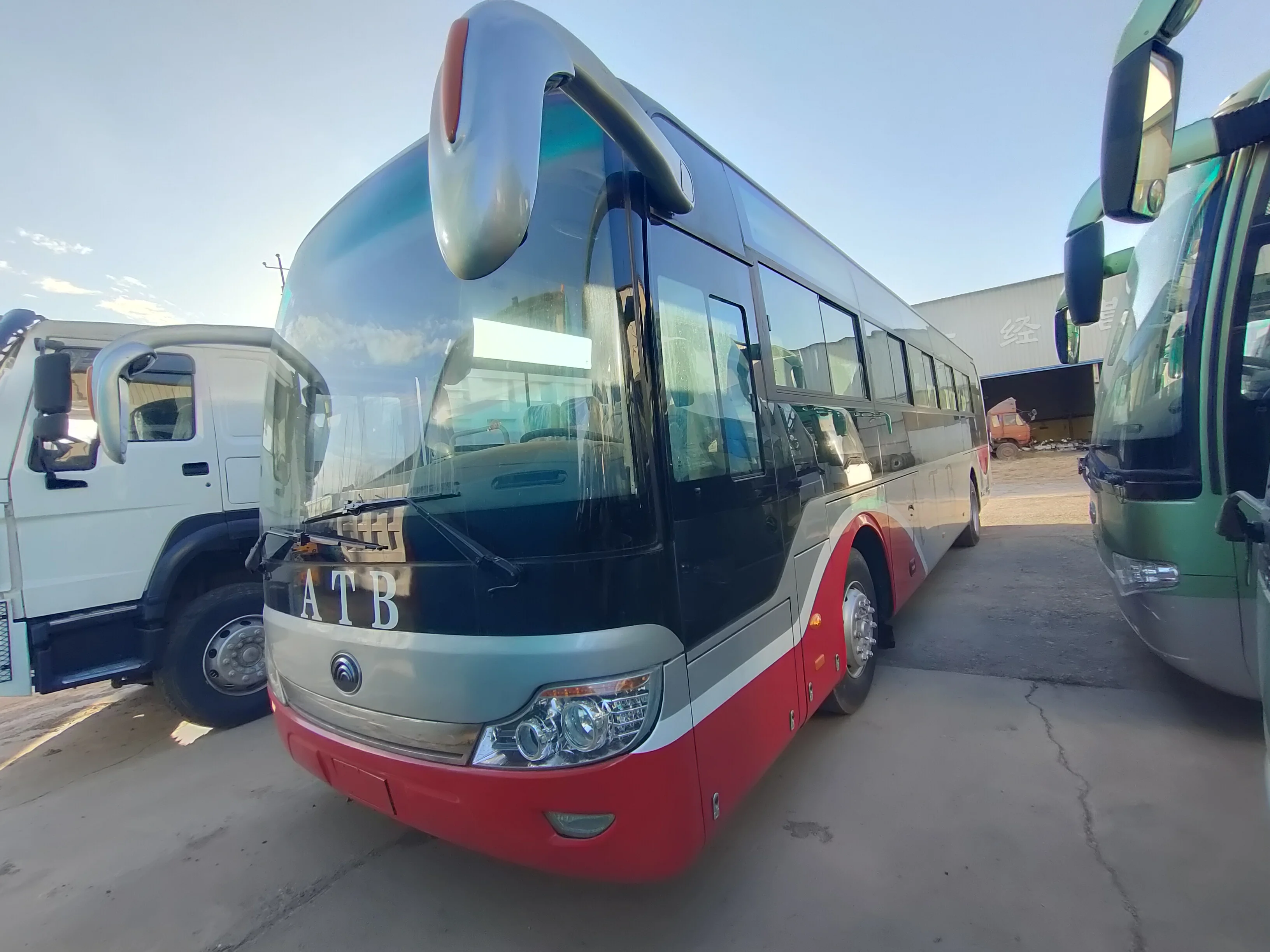 Yutong Bus Second Hand Bus 65seats 2+3layout Passenger Buses Africa ...