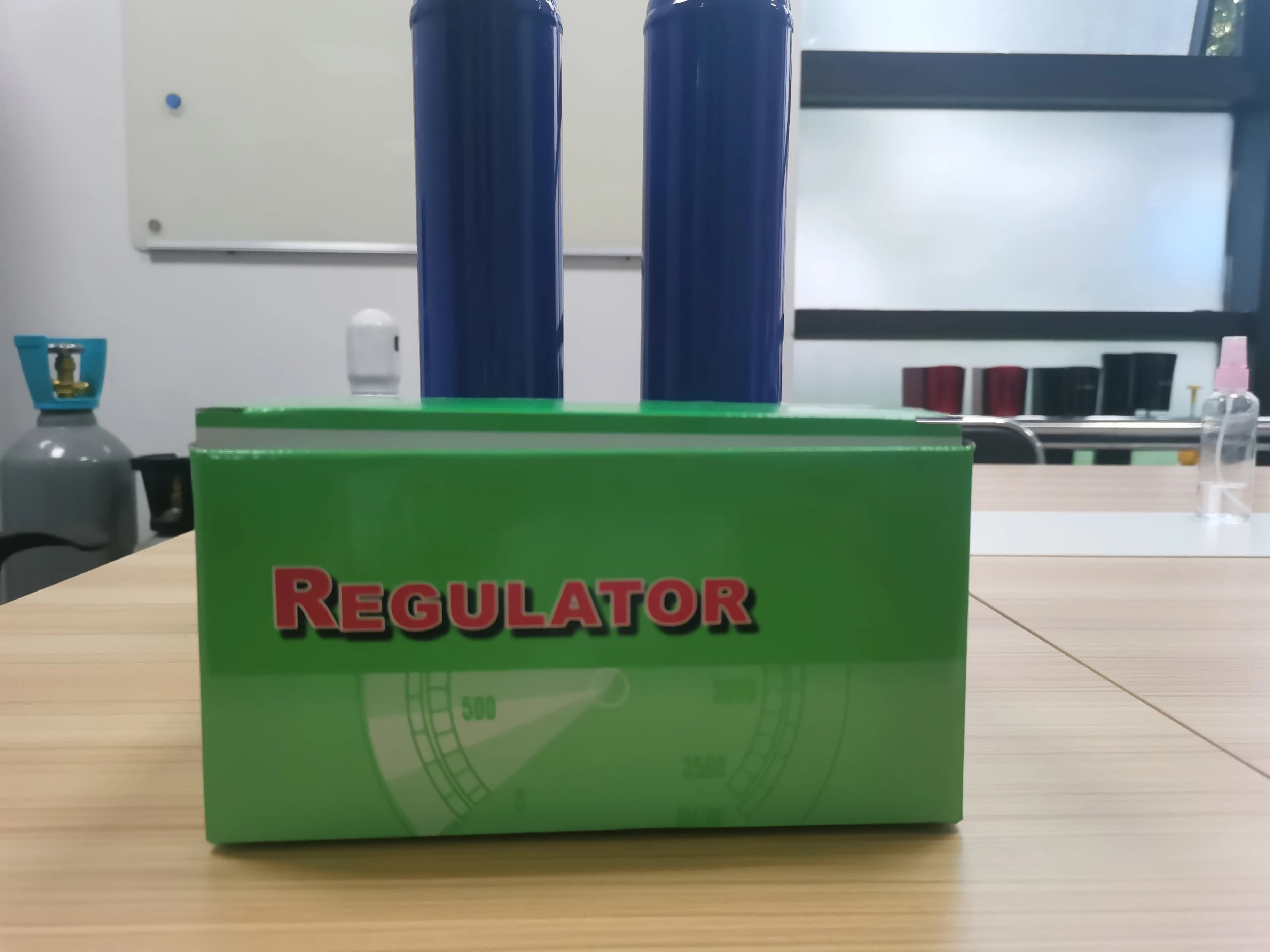 product high quality secure flow meter oxygen medical pressure regulator for industrial oxygen cylinder for us-8