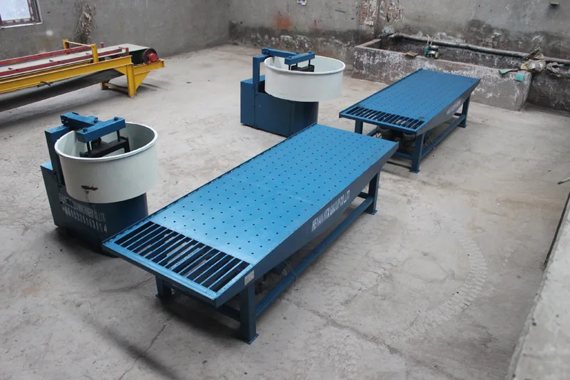 Safety and efficiency construction machine concrete vibrators table