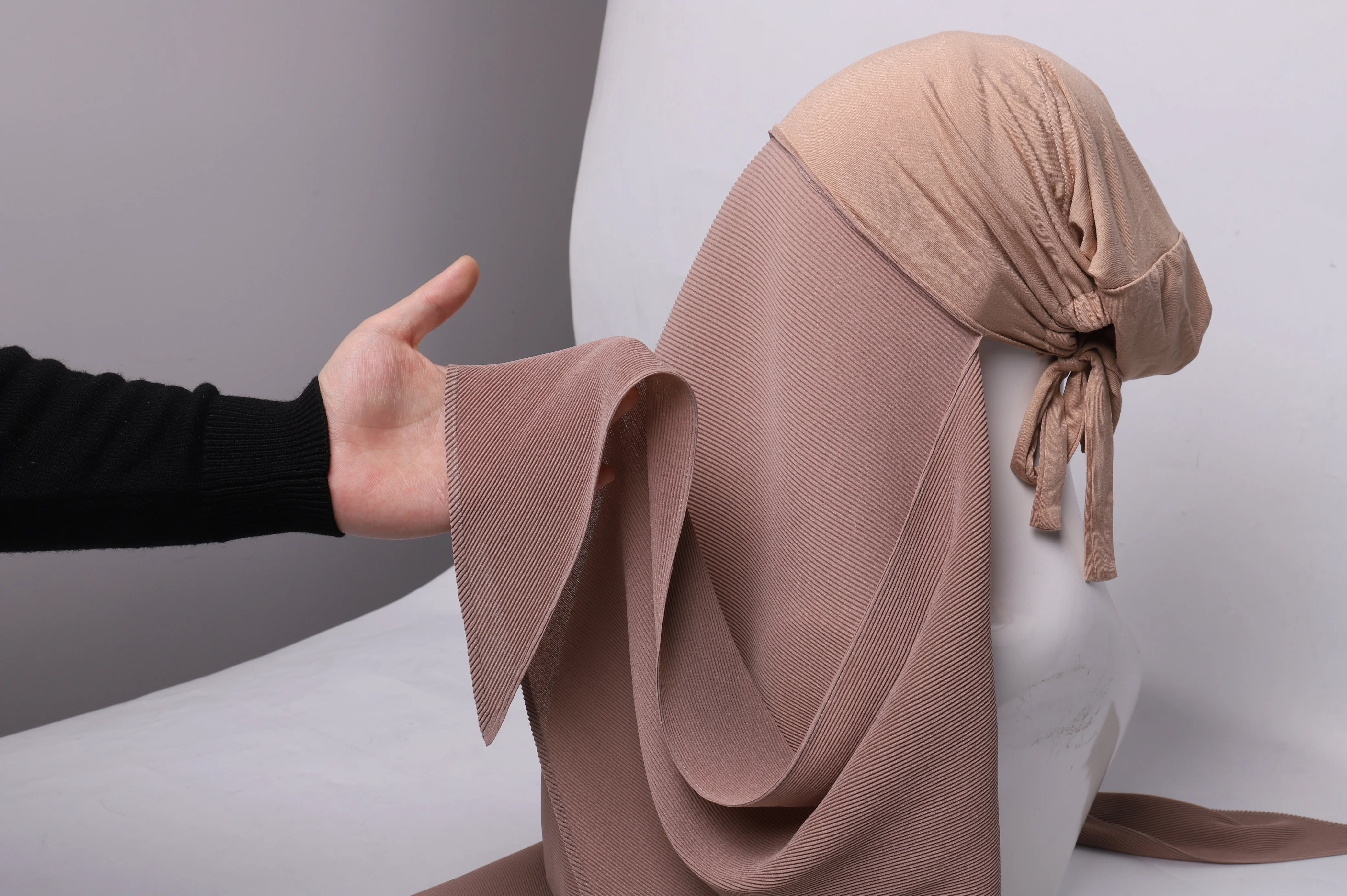 Custom Mini Pleated Triangle Chiffon Shawl Instant Attached Inner Women Hijab Scarves Easy to Wear