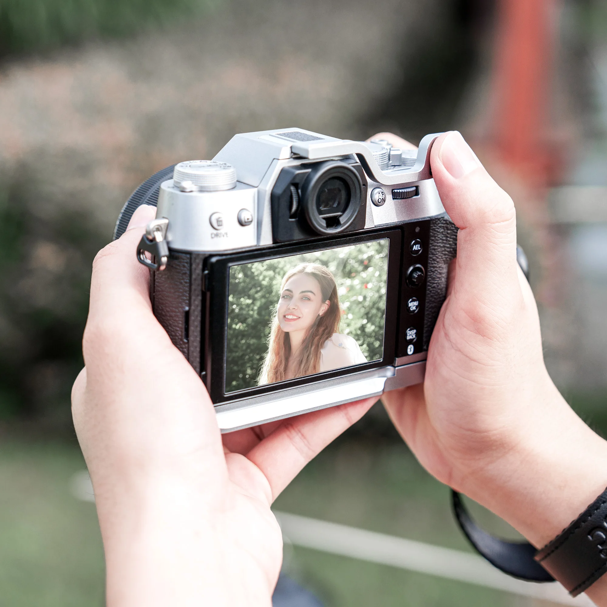 JJC TA-XT50 Thumbs Up Grip for Fujifilm X-T50 - Black/Silver