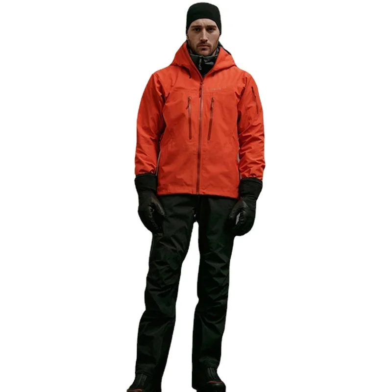 2022 Custom Mountain Climbing Outdoor Jacket Single Deck Soft Shell Thin Style Waterproof Coat Storm Men's Jackets