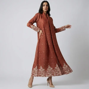 Wholesale Excellence Women's Fashion Abaya Design Stretch Pleated Loose Casual Abaya Middle East Muslim Traditional Abaya