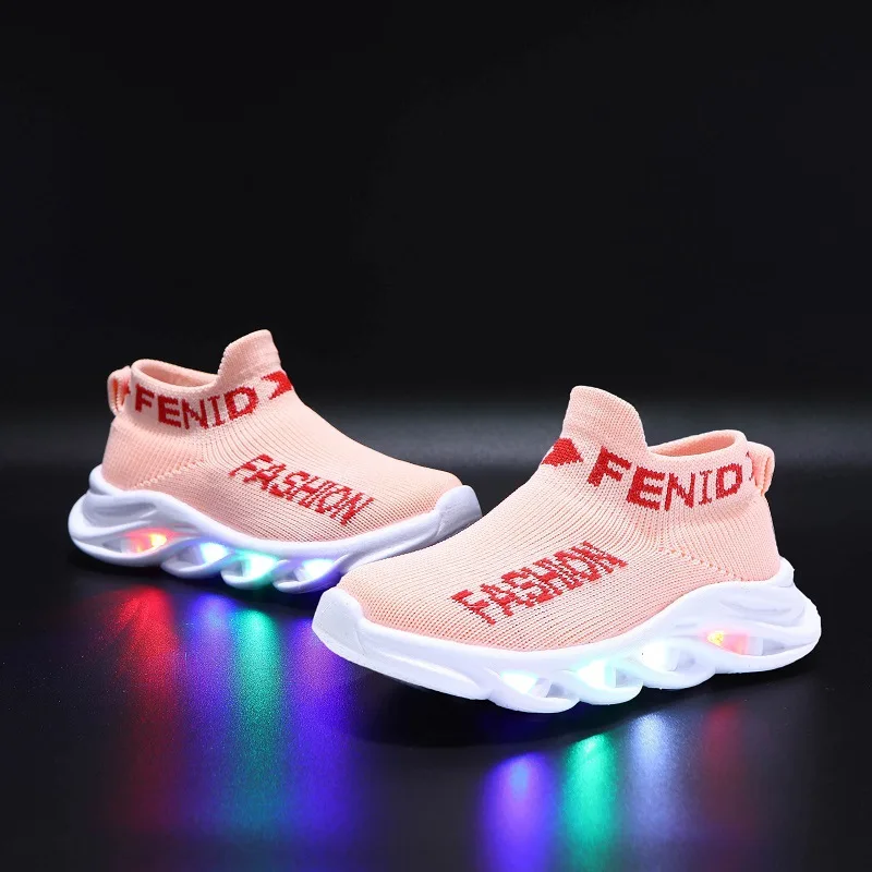 Модная дышащая детская обувь унисекс с буквенным принтом; Сетчатые светодиодные светящиеся носки; Спортивные кроссовки для бега; Детская Повседневная Удобная Обувь для улицы