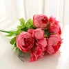 Agua de manantial rosa