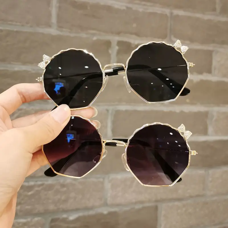 Occhiali Da Sole Retr&ograve; Per Bambini Unisex - IG Eyewear KP2056 - UV400 - Metal &amp; Plastic - Blu E Nero