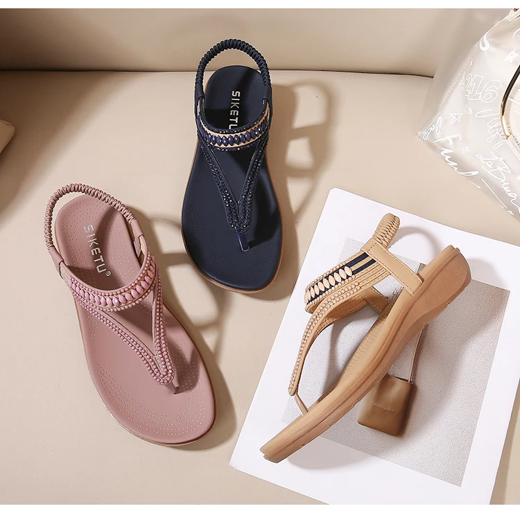 Elastisches Band Perlenclip flacher Boden Strand-Wegelsandalen weiche und dicke Sohlen Damenschuhe für draußen Sommermode