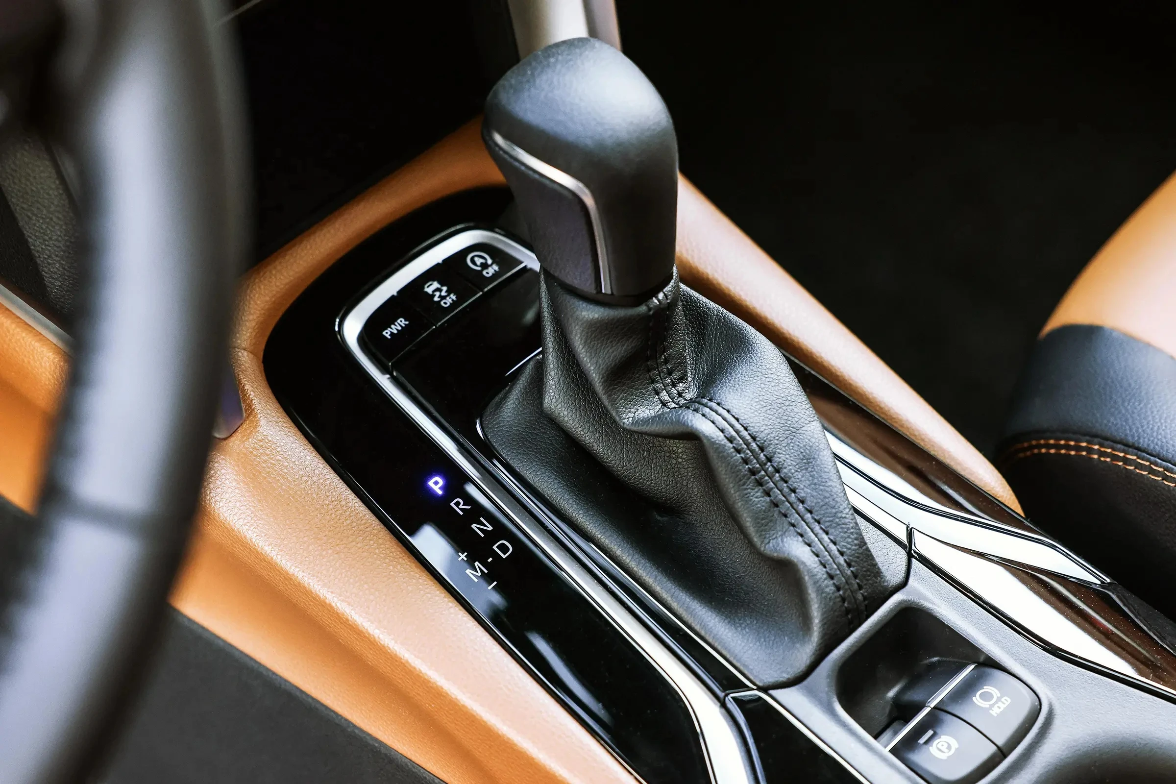 Toyota Corolla Cross Car 2023 2.0l Cvt Luxury Care Suv Hybrid Used Cars