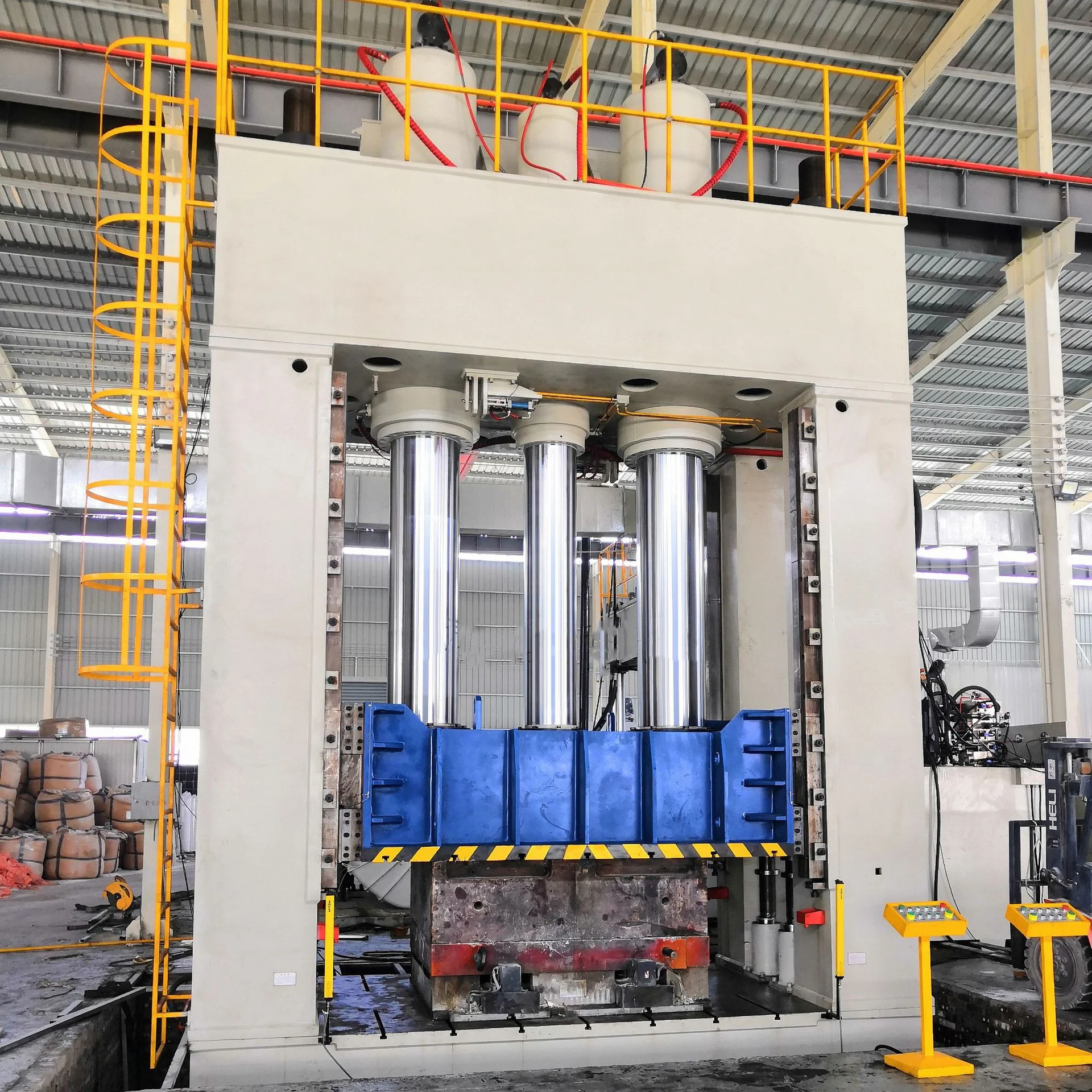 Supplier Hydraulic Scrap Metal Cubes Press Machine Tank Head Dished End Forging Stamping Machine to Form Head