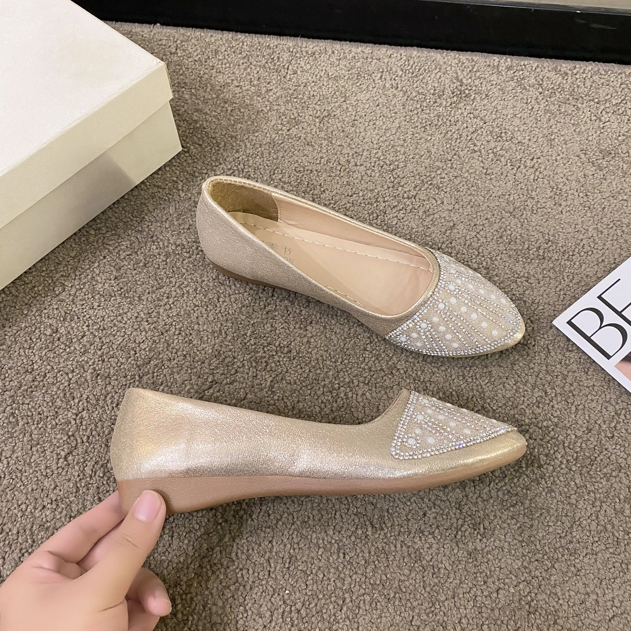 2025 Wholesale Gold Silver Women Comfort Pointed Toe Ballet Dress Shoes  Ladies Shoes Flats| Alibaba.com
