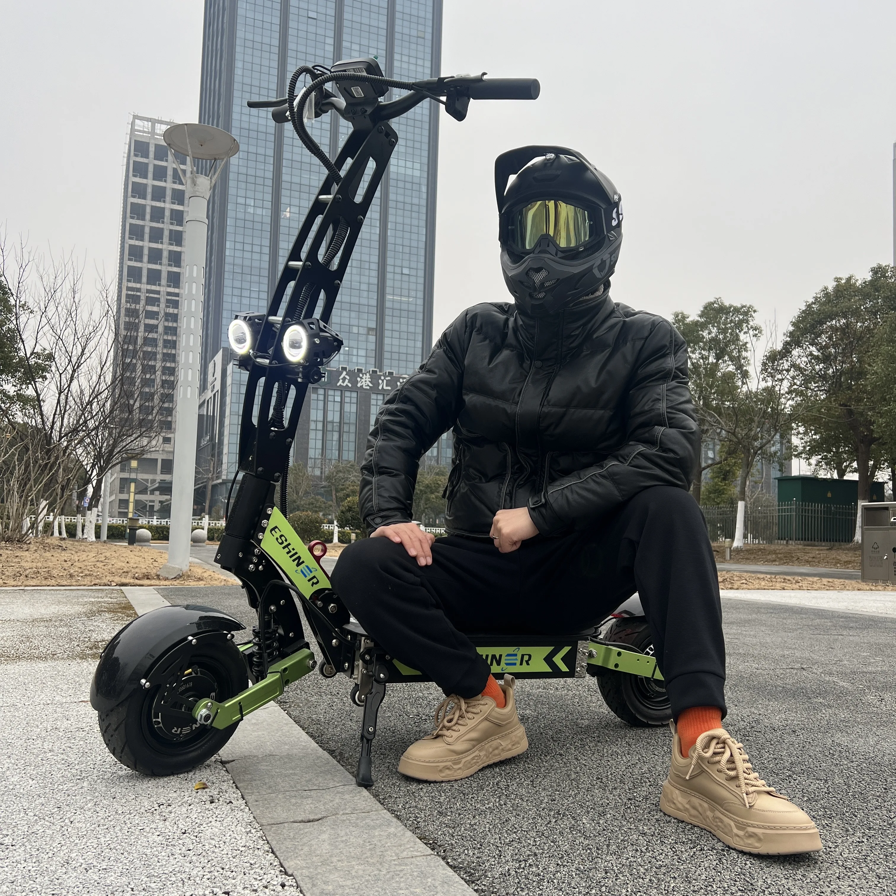 APP Control Dual Motor E Scooter 11inch Tire 60V 30Ah 40Ah Lithium Battery 6000W Electric Scooter for Adults